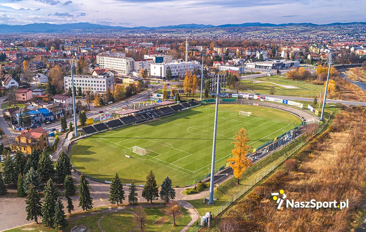 Widok stadionu sandecji z lotu ptaka